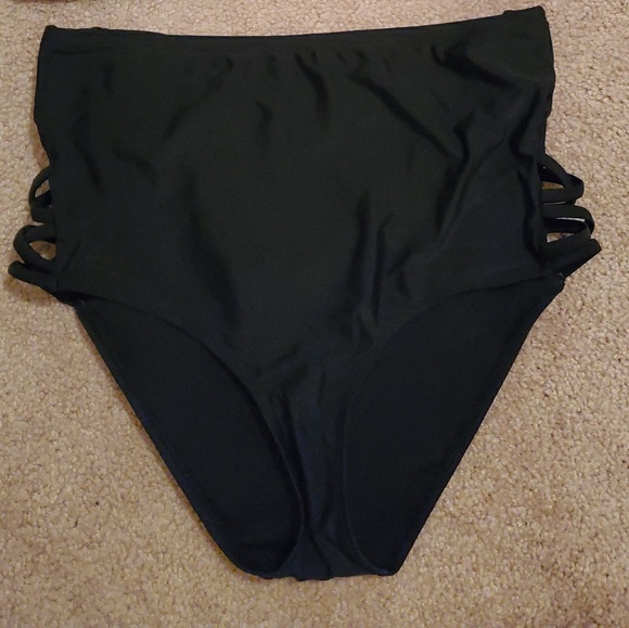 Cute bikini bottom - Picture 2 of 5